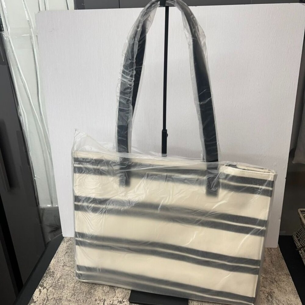 Saks Fifth Avenue Striped Canvas Tote bag NWOT